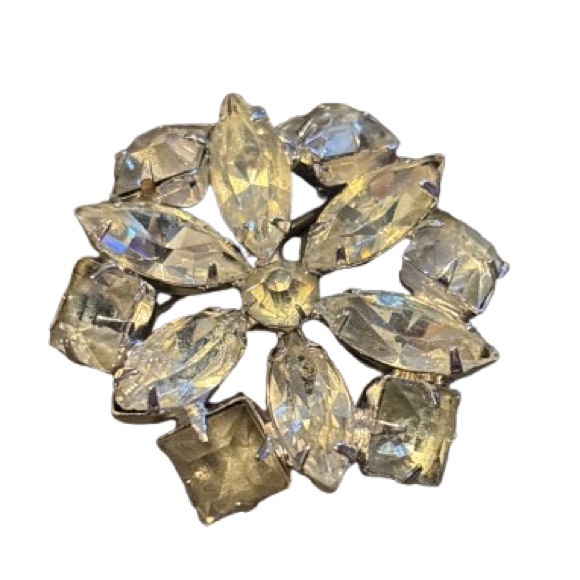 Vintage Crystal Brooch - Picture 1 of 9